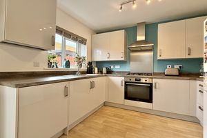Kitchen/Diner- click for photo gallery